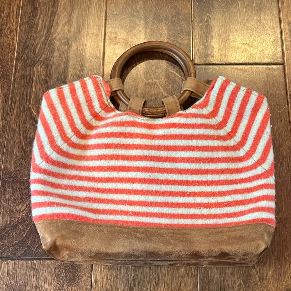 Sweater bag with wood ring handles